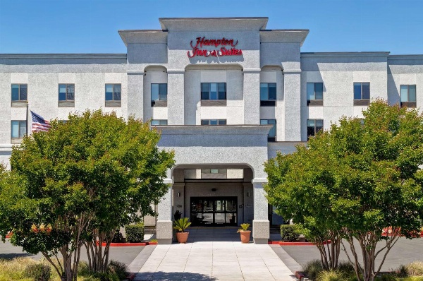 Hampton Inn & Suites Rohnert Park - Sonoma County image 1